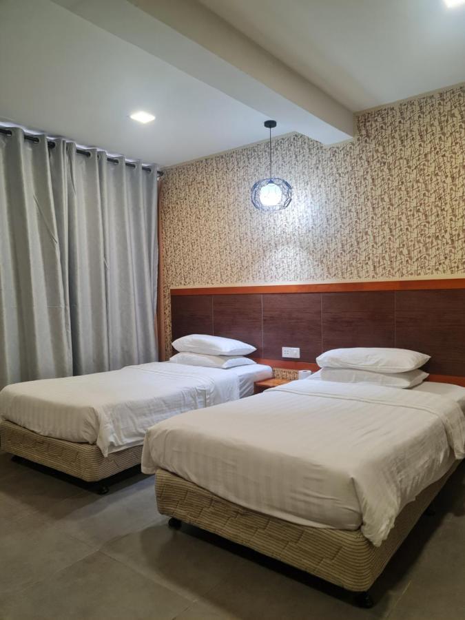 Hotel Bestari Kuala Lipis Zewnętrze zdjęcie