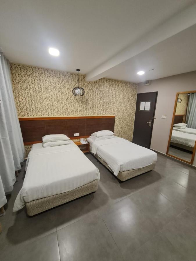 Hotel Bestari Kuala Lipis Zewnętrze zdjęcie