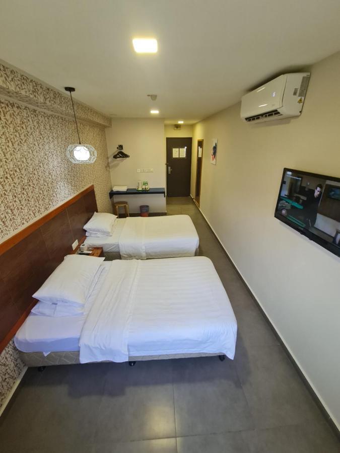 Hotel Bestari Kuala Lipis Zewnętrze zdjęcie