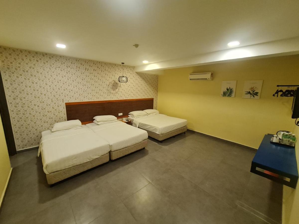 Hotel Bestari Kuala Lipis Zewnętrze zdjęcie