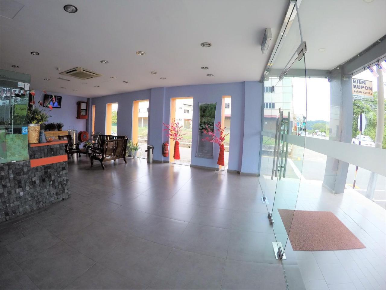 Hotel Bestari Kuala Lipis Zewnętrze zdjęcie