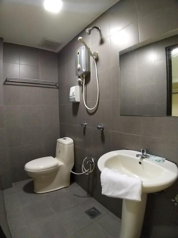 Hotel Bestari Kuala Lipis Zewnętrze zdjęcie