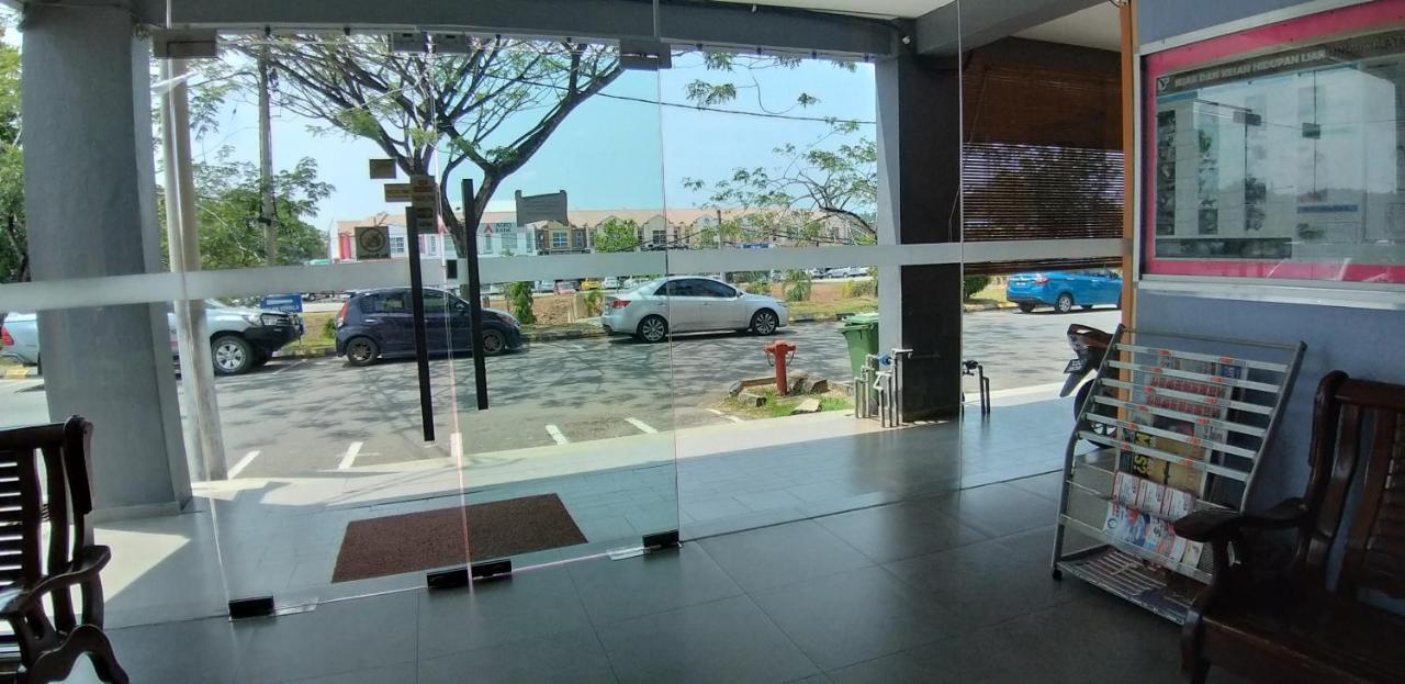 Hotel Bestari Kuala Lipis Zewnętrze zdjęcie